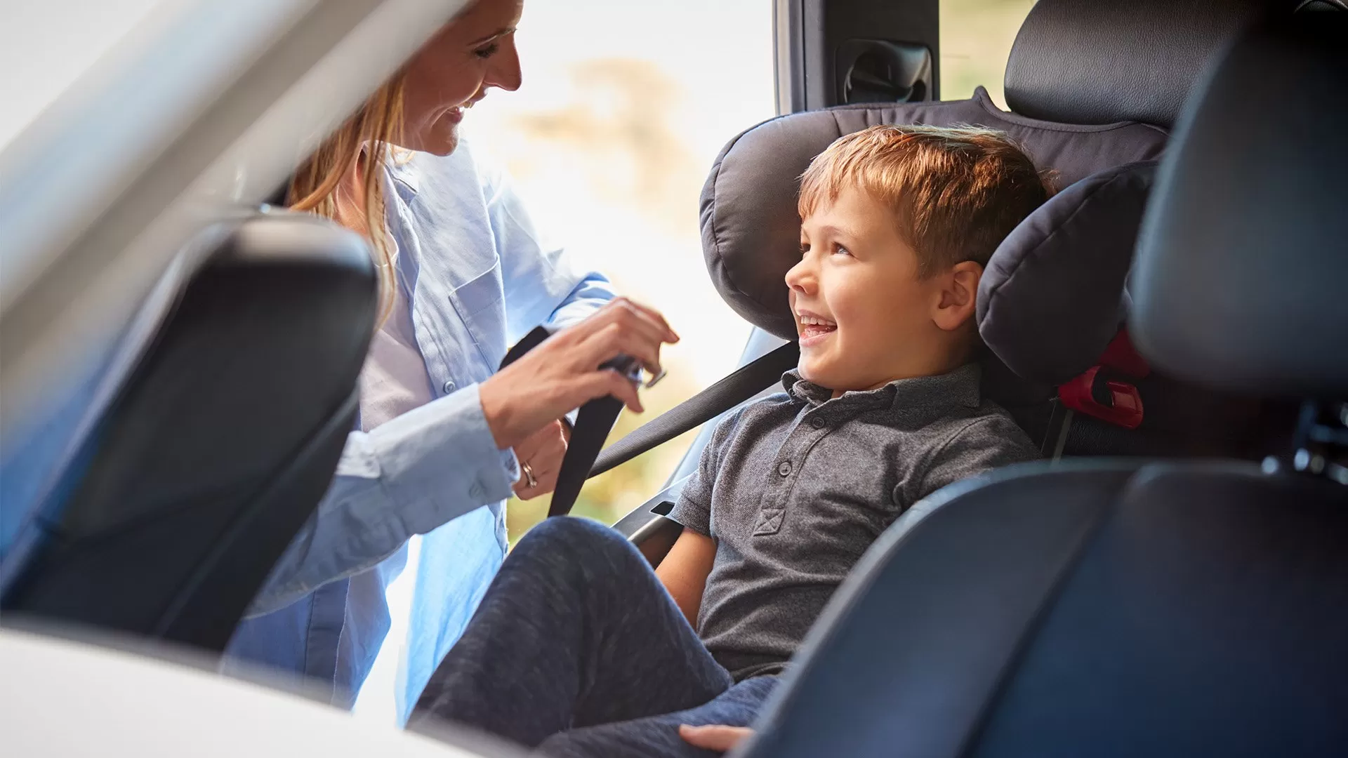 Víte, jak zabavit vaše dítě v autě?